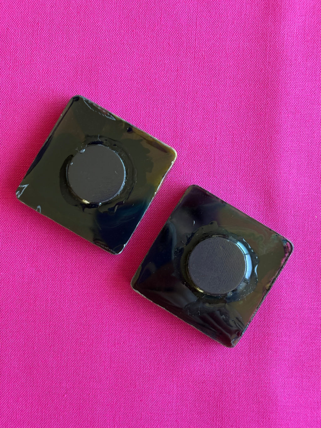 Black Swirl Resin Magnet